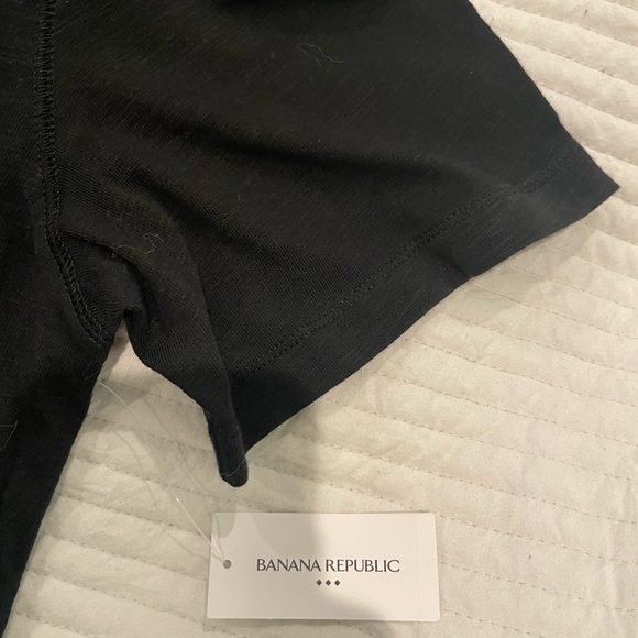 Banana Republic TShirt ( Medium) - Picture 2 of 7